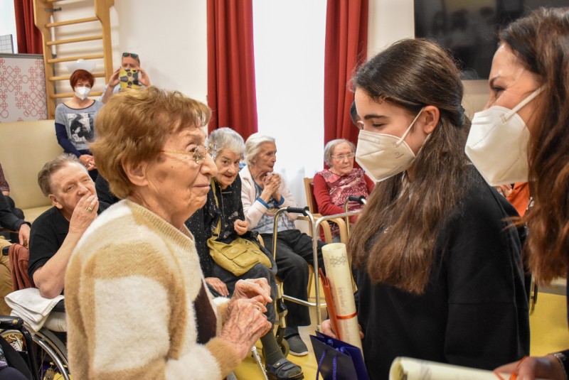 Ad Maiores: premio letterario studenti - Maggio 2022